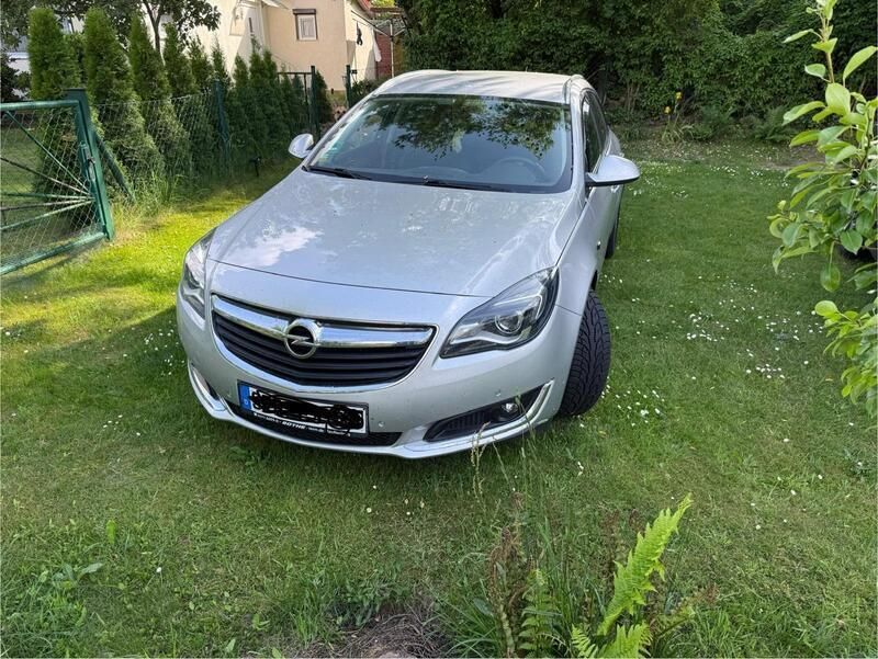Silber Gebraucht 2016 Opel Insignia Kombi | 7.500 € (Guter Preis) - Bild 1/3