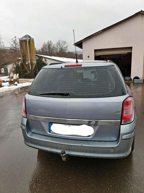 Gebraucht Opel Astra 120 PS (88 kW) 2007 Grau Kombi