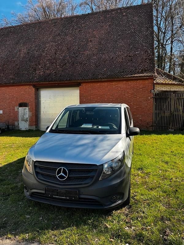 Gebraucht Mercedes Vito 163 PS (119 kW) 2016 Grau Van