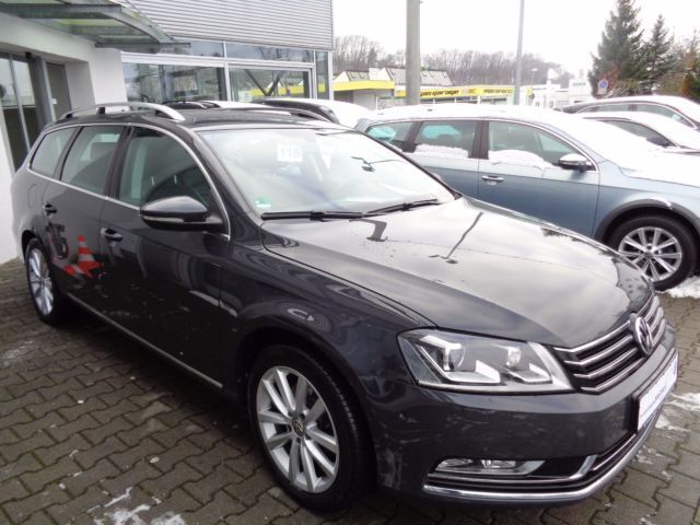 Gebraucht VW Passat Highline 140 PS (102 kW) 2013 Grau Kombi
