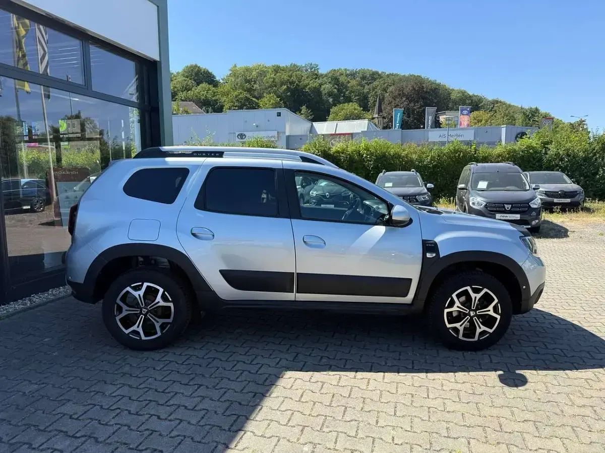 Gebraucht Dacia Duster Adventure 150 PS (110 kW) 2020 Highland grey SUV