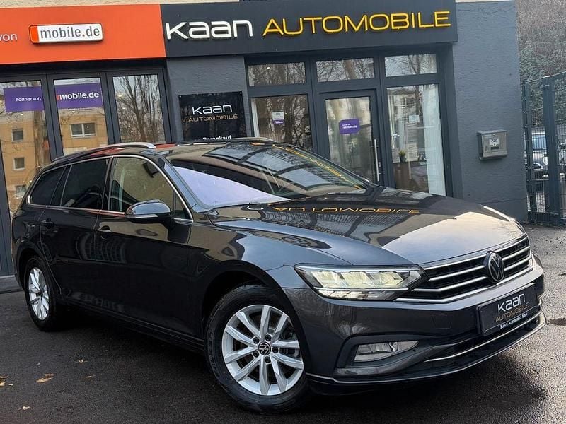 Gebraucht VW Passat Business 150 PS (110 kW) 2021 Mangangrau metallic Kombi