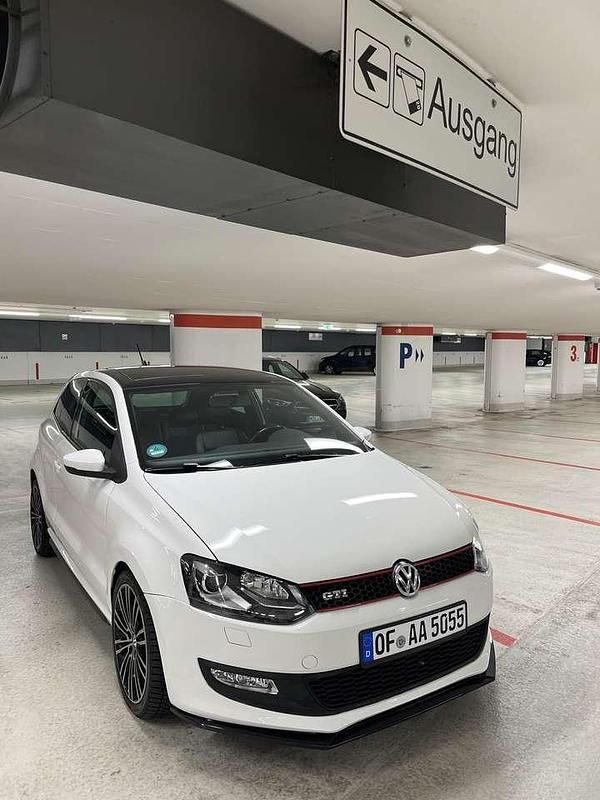 Weiß Gebraucht 2012 VW Polo GTI Limousine | 8.400 € (Etwas zu teuer) - Bild 1/4