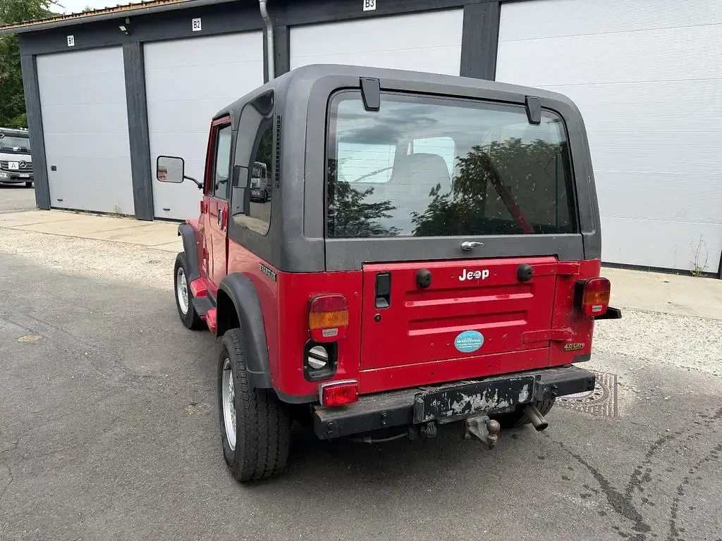 Gebraucht Jeep Wrangler 178 PS (130 kW) 1993 Rot SUV