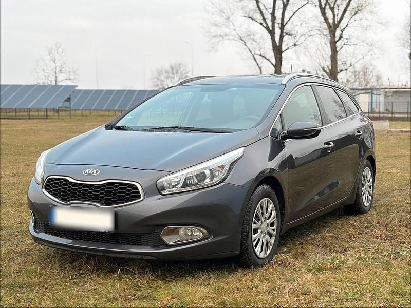Second-hand Kia Ceed 135 CP (99 kW) 2016 Gri Hatchback