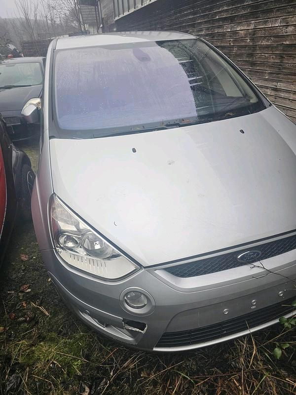 Gebraucht Ford S-MAX S 115 PS (84 kW) 2006 Silber Van / Kleinbus