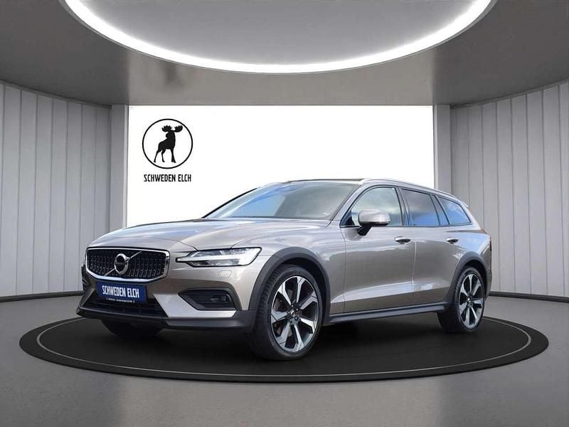 Pebble grey Gebraucht 2019 Volvo V60 CC Pro Kombi | 29.990 € (Guter Preis) - Bild 1/4