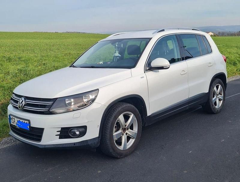 Weiß Gebraucht 2014 VW Tiguan SUV | 11.000 € (Teuer) - Bild 1/4
