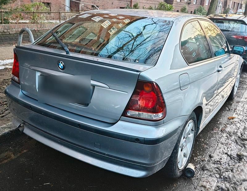 Grau Gebraucht 2004 BMW 316 Coupé | 1.700 € (Guter Preis) - Bild 1/4