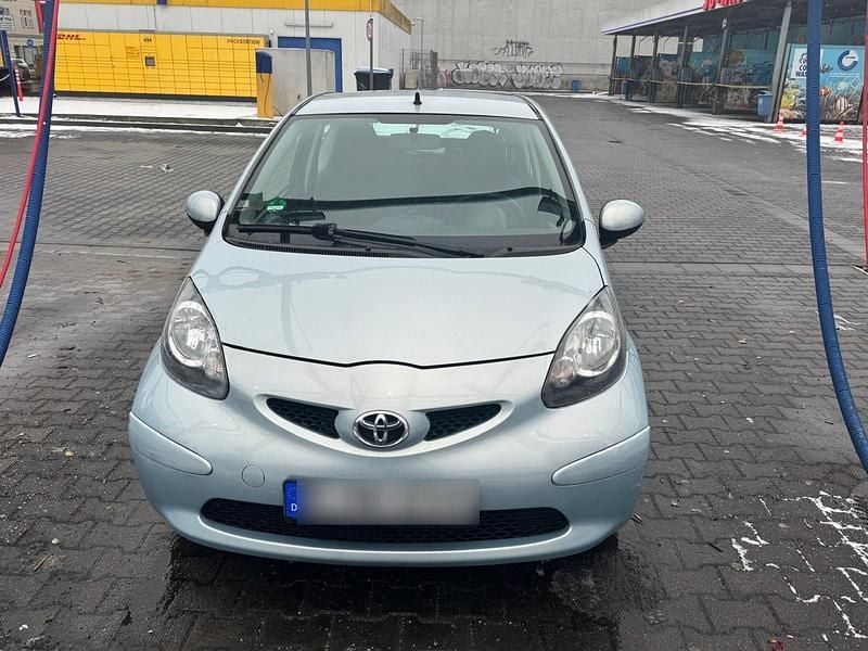 Andere farben Gebraucht 2007 Toyota Aygo Kleinwagen | 1.800 € (Guter Preis) - Bild 1/4