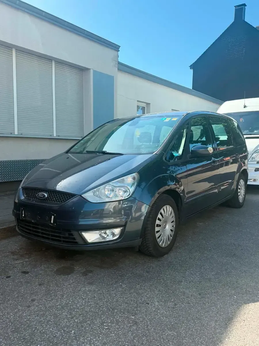Używany Ford Galaxy 140 KM (102 kW) 2006 Szary Minivan