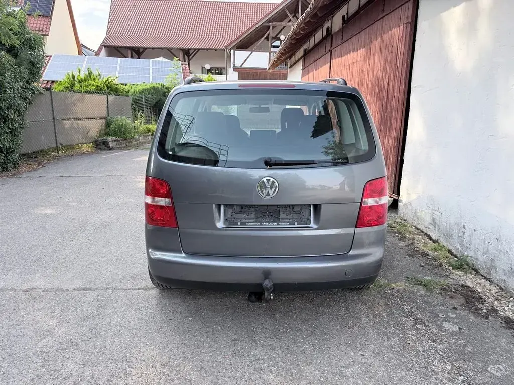 Gebraucht VW Touran 102 PS (75 kW) 2005 Grau Van / Kleinbus