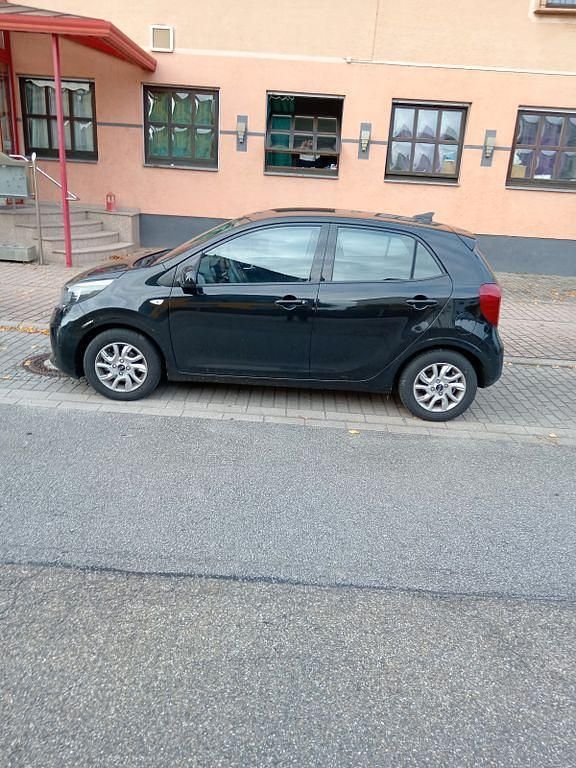 Schwarz Gebraucht 2018 Kia Picanto DREAM-TEAM Edition Kleinwagen | 6.500 € (Superpreis) - Bild 1/4