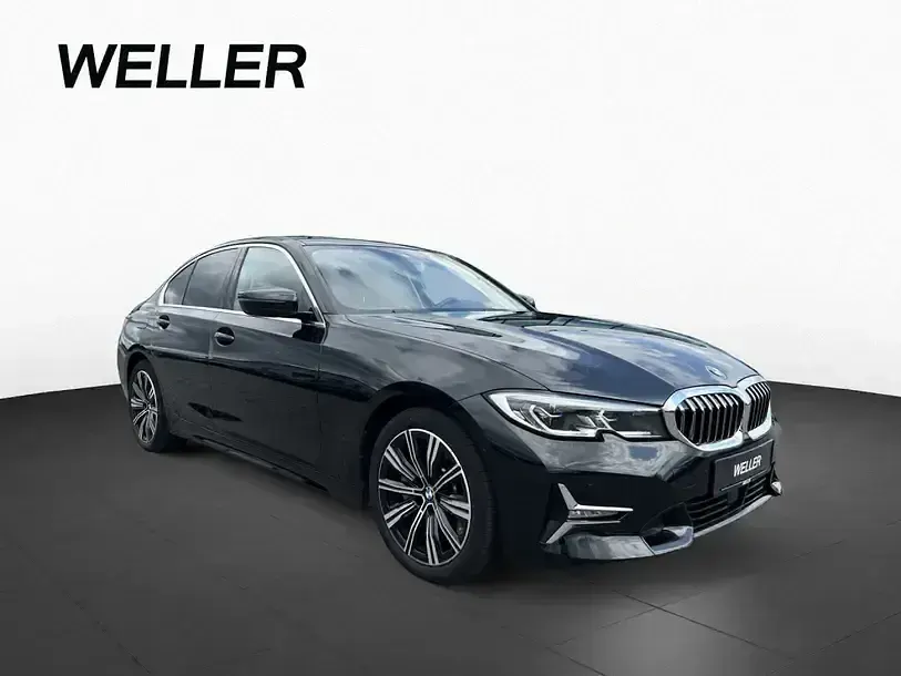 Gebraucht BMW 330 Luxury Line 258 PS (189 kW) 2019 Black sapphire (schwarz) Limousine