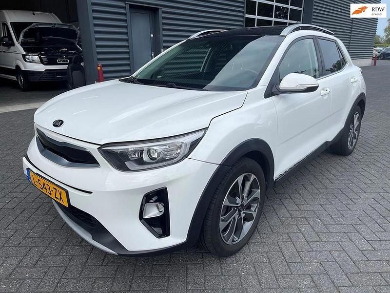 Weiß Gebraucht 2018 Kia Stonic SUV | 9.150 € (Superpreis) - Bild 1/4