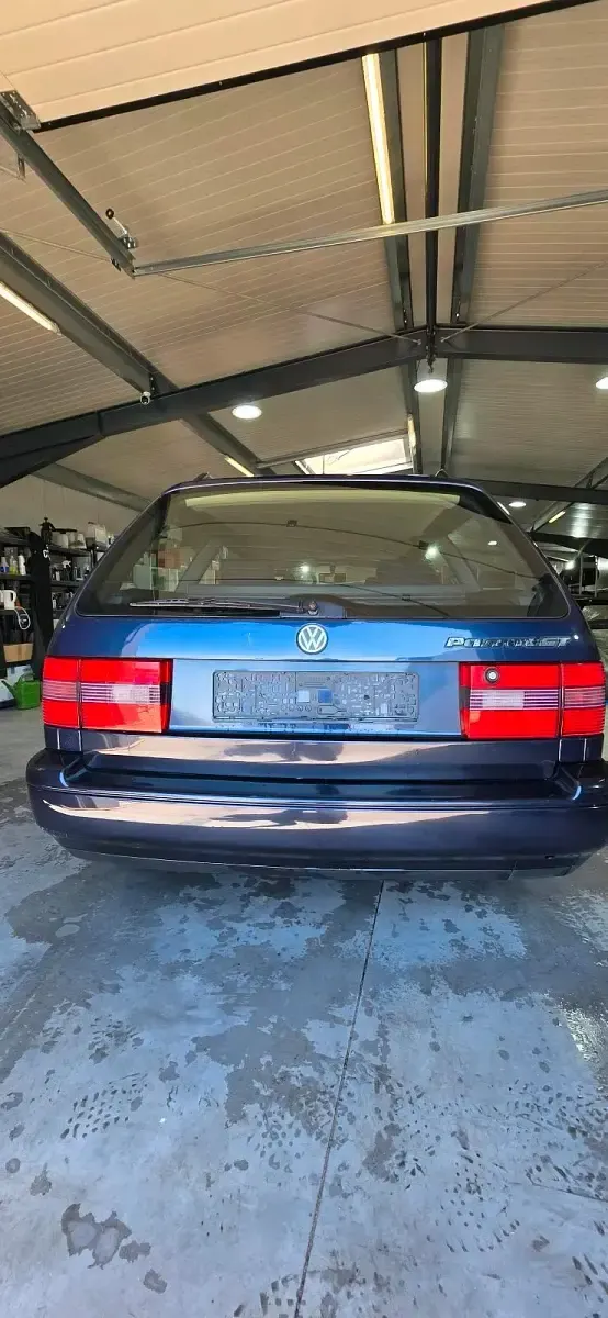 Używany VW Passat GT 90 KM (66 kW) 1993 Niebieski Kombi