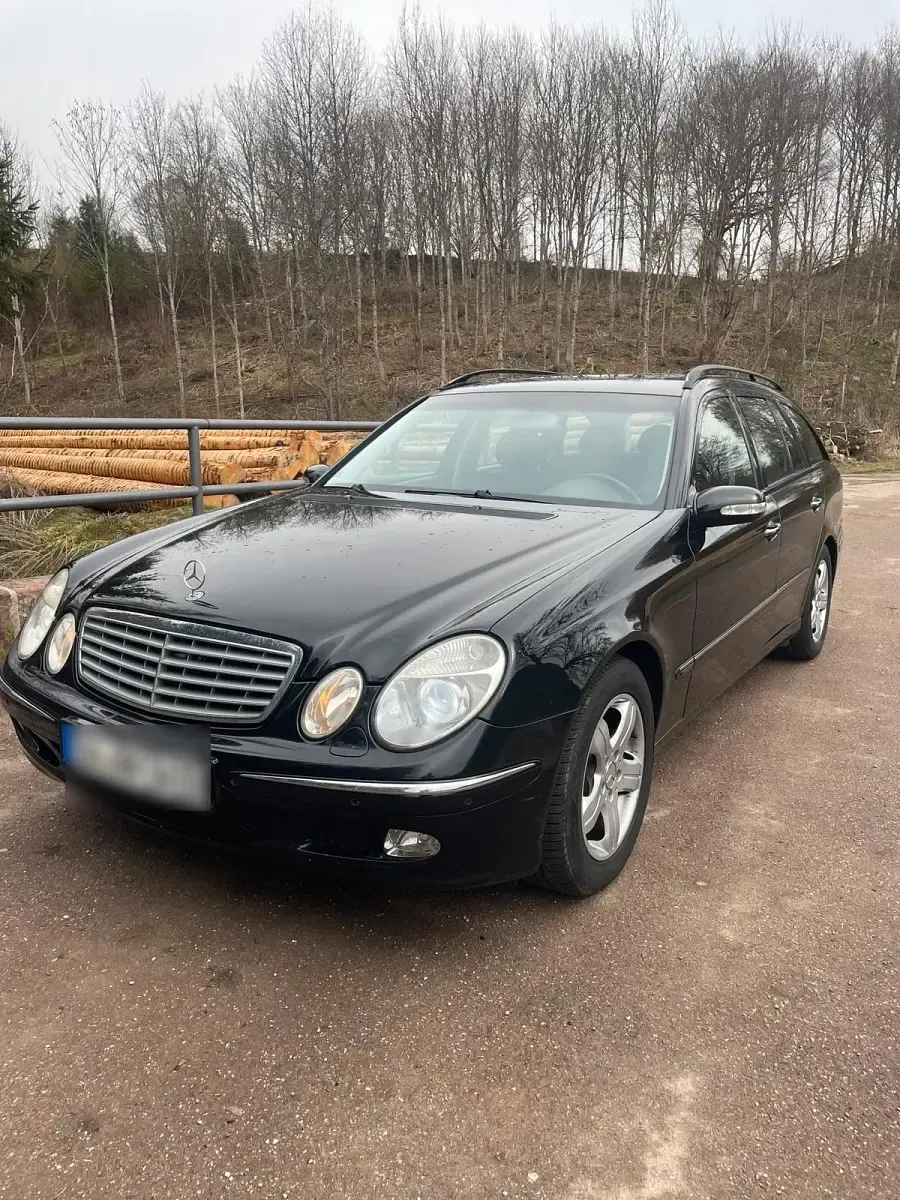 Usata Mercedes E320 224 CV (164 kW) 2003 Nero Station wagon