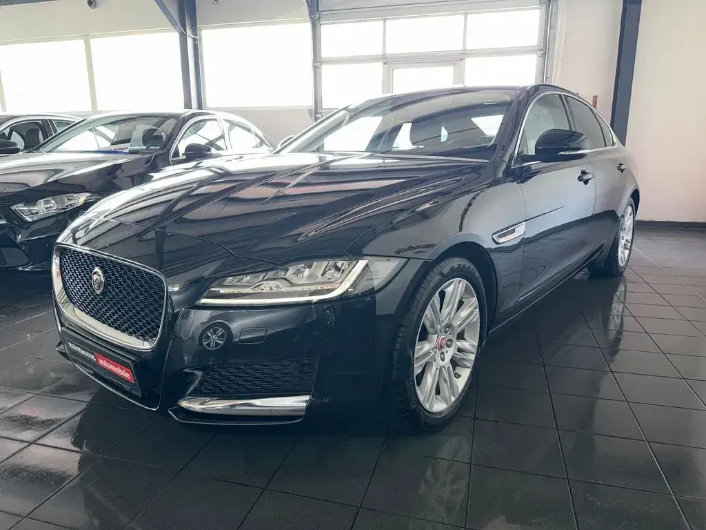 Gebraucht Jaguar XF Portfolio 300 PS (220 kW) 2016 Schwarz Limousine