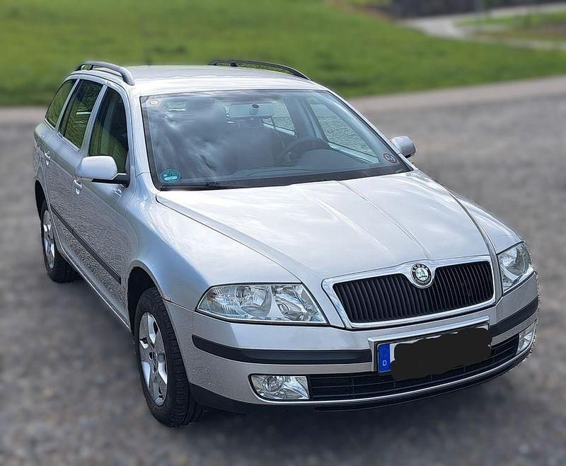 Silber Gebraucht 2006 Skoda Octavia Kombi | 1.199 € (Superpreis) - Bild 1/4