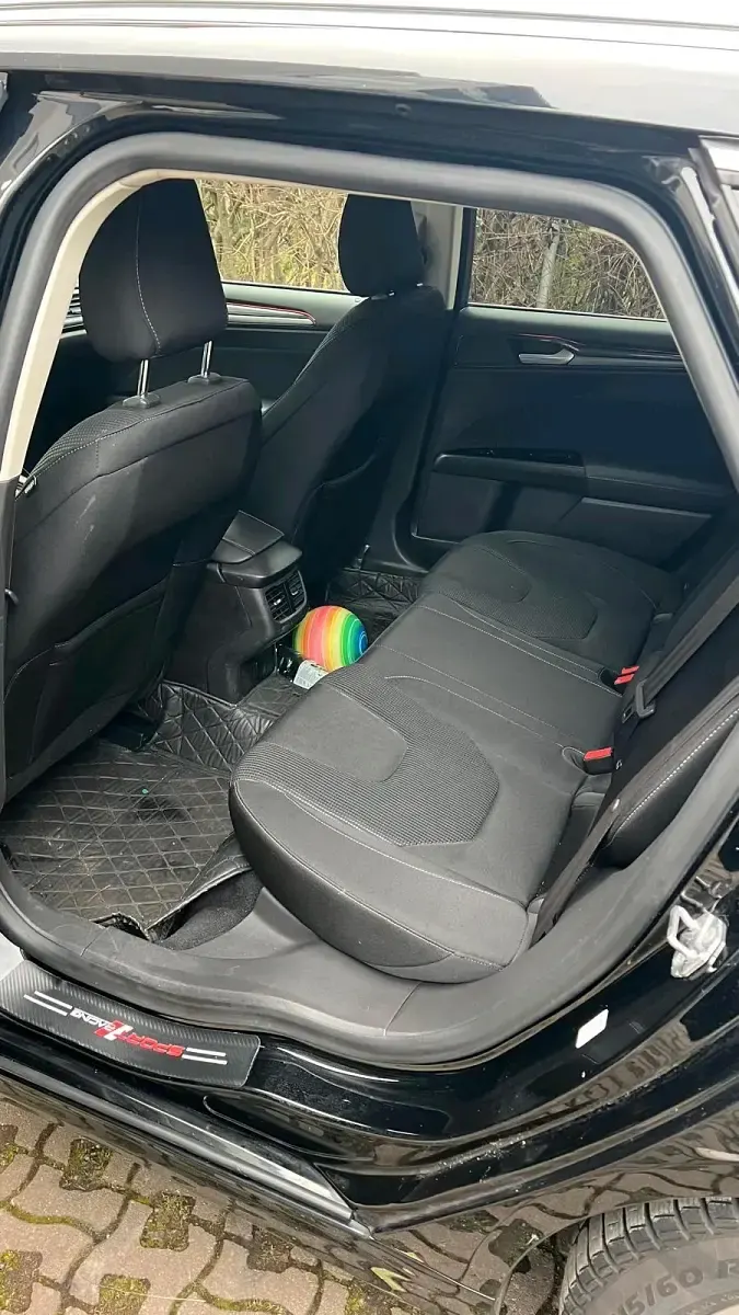 Gebraucht Ford Mondeo 150 PS (110 kW) 2026 Schwarz Limousine
