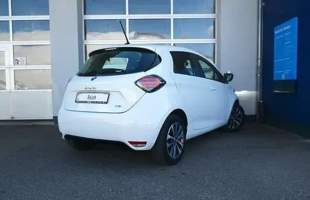 Gebraucht Renault Zoe 80 kW (109 PS) 2021 Weiß Kleinwagen