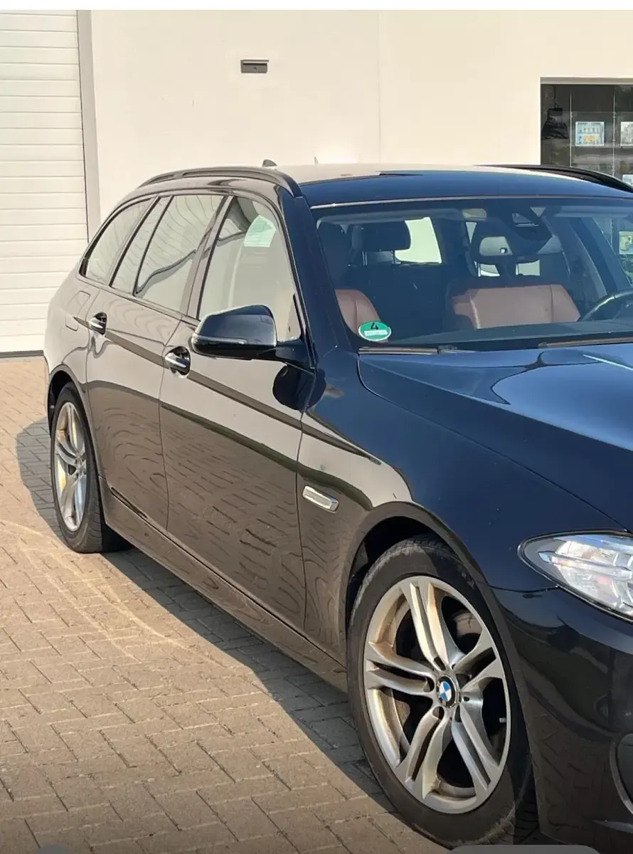 Gebraucht BMW 520 190 PS (139 kW) 2017 Grau Kombi