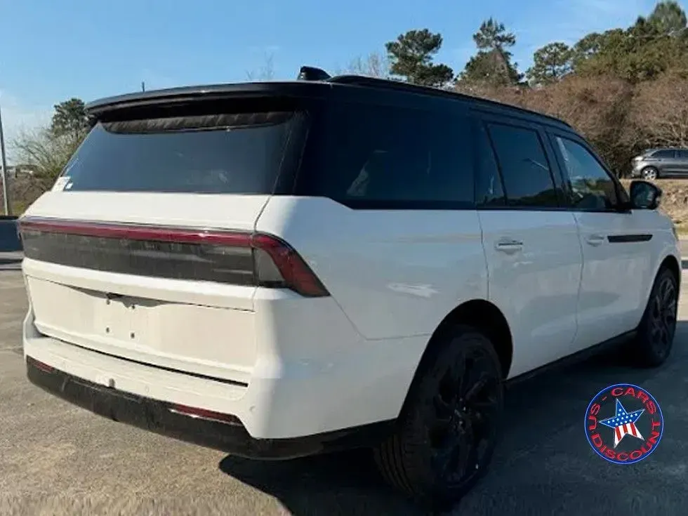 Neu Lincoln Navigator 445 PS (327 kW) 2025 Schwarz SUV