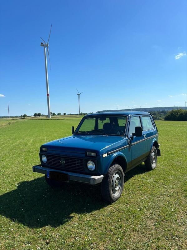 Blau Gebraucht 2008 Lada niva SUV | 4.100 € (Fairer Preis) - Bild 1/4