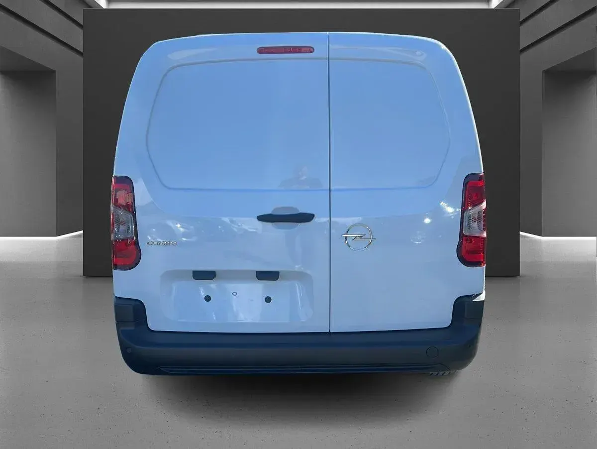 Neu Opel Combo 131 PS (96 kW) 2026 Kaolin weiß Van / Kleinbus