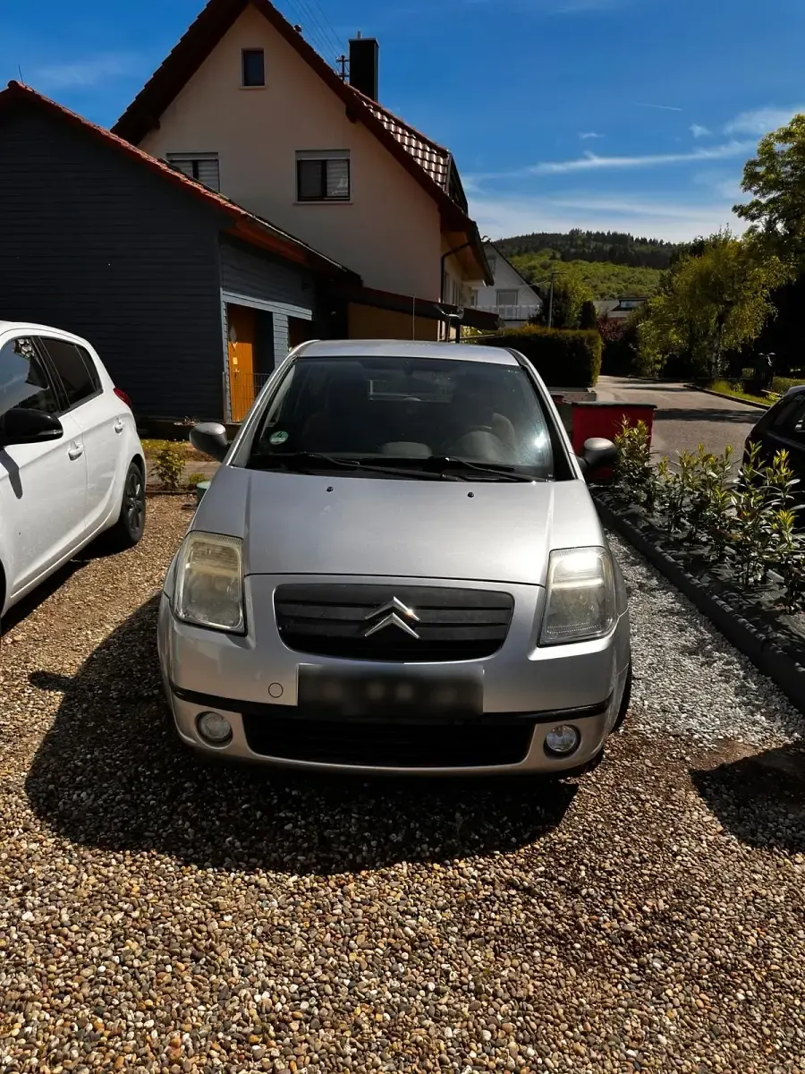 Gebraucht Citroën C2 73 PS (53 kW) 2005 Silber Kleinwagen