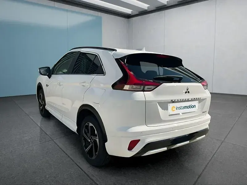 Gebraucht Mitsubishi Eclipse Cross 188 PS (138 kW) 2022 Weiß SUV