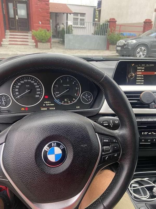 Gebraucht BMW 318 150 PS (110 kW) 2015 Kombi