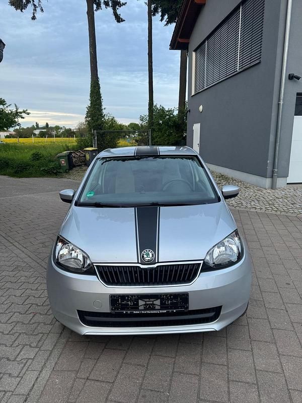 Używany Skoda Citigo 60 KM (44 kW) 2012 Srebrny Hatchback