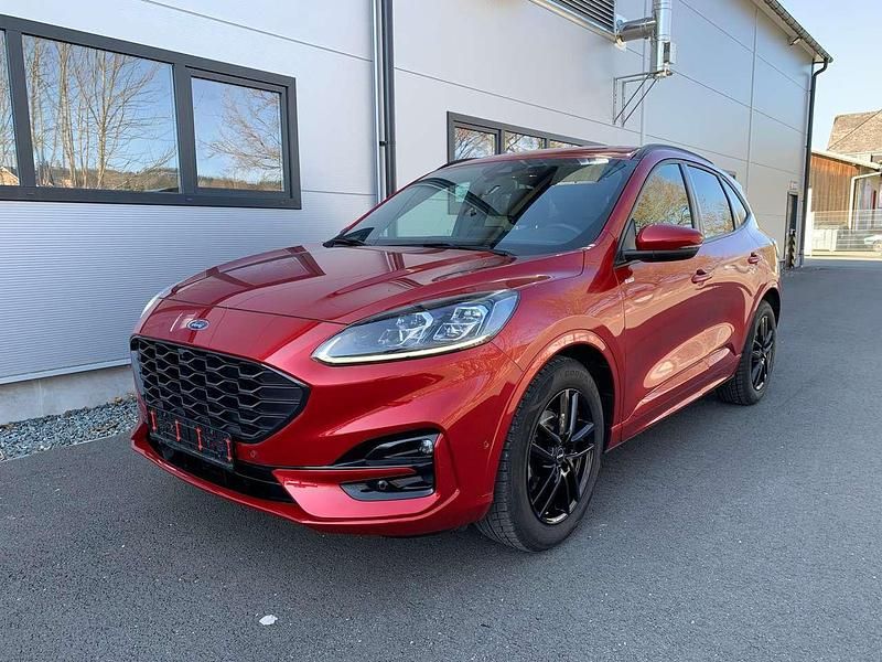 Gebraucht Ford Kuga ST-Line X 150 PS (110 kW) 2023 Lucidrot metallic SUV