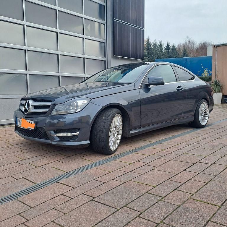 Grau Gebraucht 2013 Mercedes C180 Coupé | 10.500 € (Guter Preis) - Bild 1/4