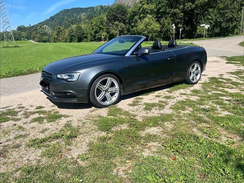 Gebraucht Audi A5 Cabriolet Sport 211 PS (155 kW) 2012 Grau Cabrio