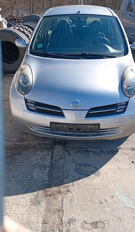 Gebraucht Nissan Micra 48 PS (35 kW) 2004 Silber Kleinwagen