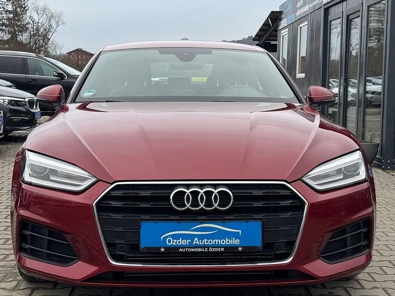 Gebraucht Audi A5 Sportback Ambiente 170 PS (125 kW) 2019 Rot Kleinwagen