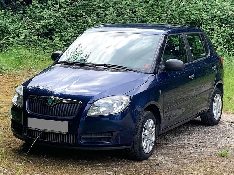 Blau Gebraucht 2009 Skoda Fabia Cool Edition Kleinwagen | 2.999 € (Fairer Preis) - Bild 1/4