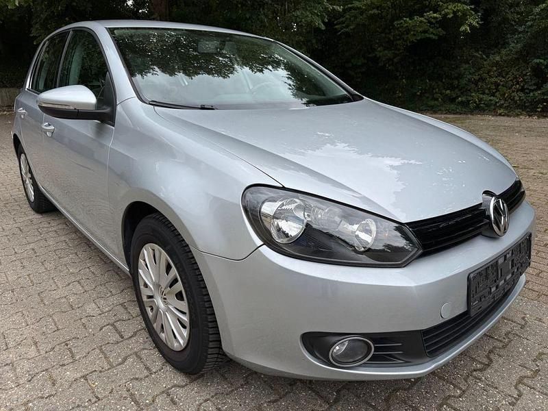 Silber Gebraucht 2009 VW Golf VI Trendline Limousine | 4.500 € (Fairer Preis) - Bild 1/4