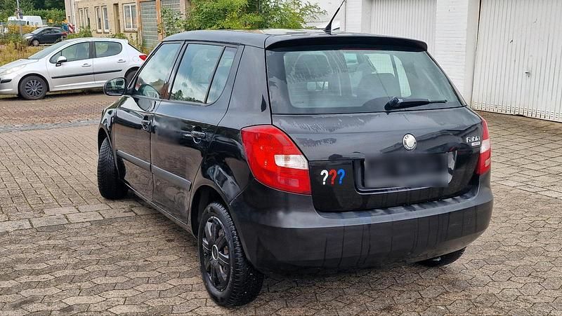 Gebraucht Skoda Fabia 60 PS (44 kW) 2009 Schwarz Kleinwagen