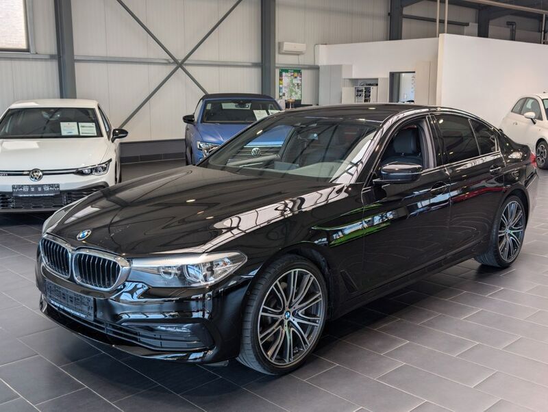 Schwarz Gebraucht 2020 BMW 530 Sport Line Limousine | 28.900 € (Guter Preis) - Bild 1/4