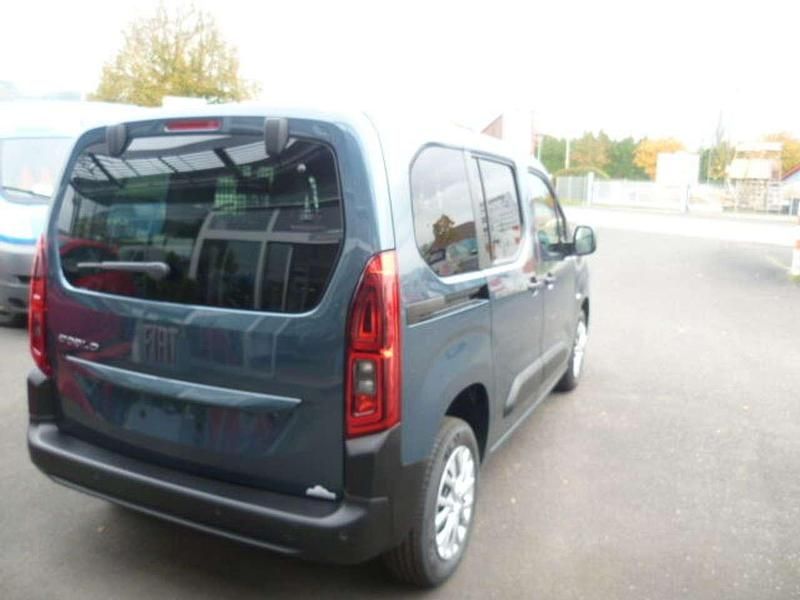 Gebraucht Fiat Doblò 131 PS (96 kW) 2024 Kombi Van / Kleinbus