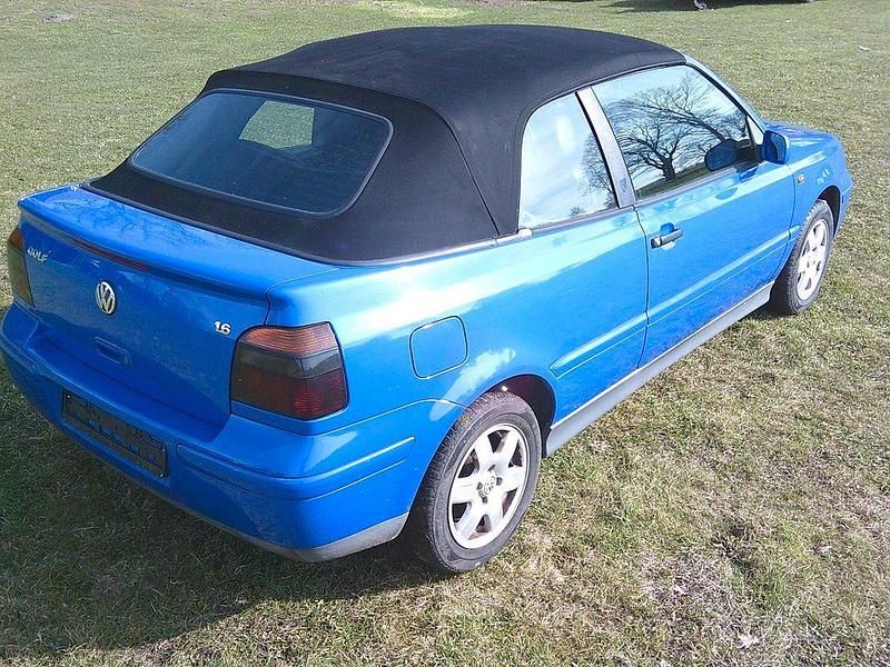 Gebraucht VW Golf Cabriolet Conceptline 101 PS (74 kW) 1999 Blau Cabrio