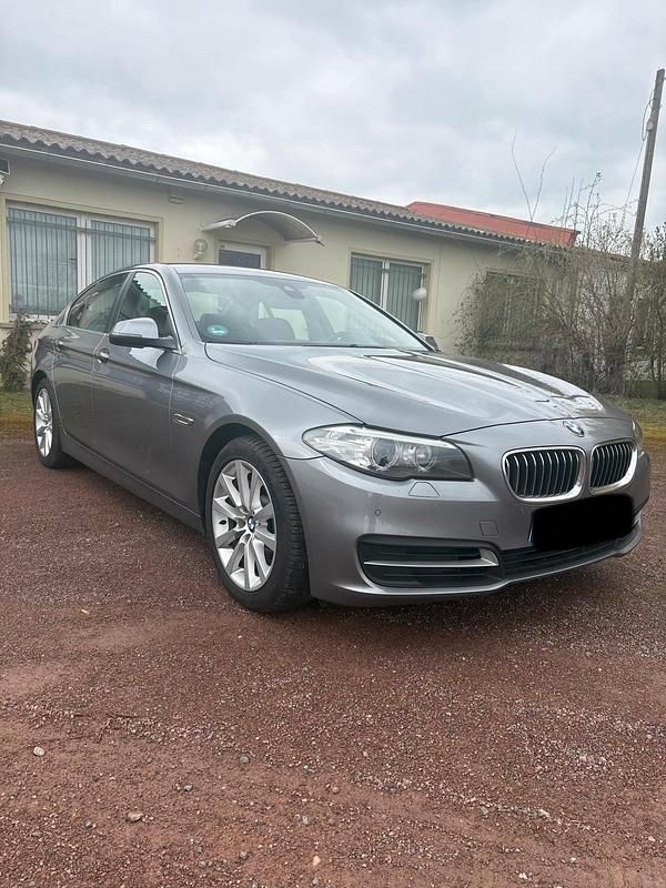 Gebraucht BMW 530 258 PS (189 kW) 2013 Grau Limousine