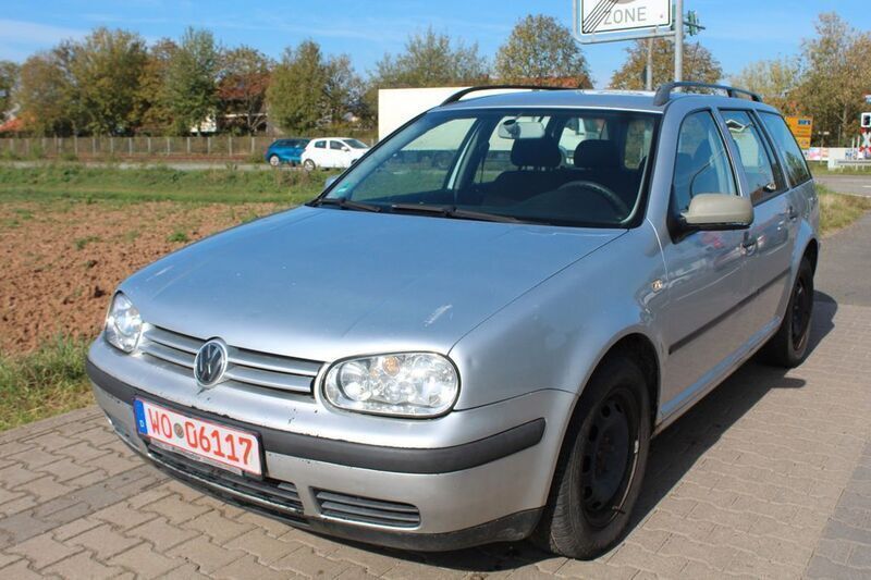 Gebraucht VW Golf IV Basis 101 PS (74 kW) 2002 Silber Kombi