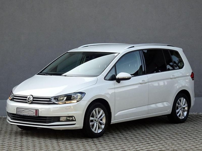 Weiß Gebraucht 2016 VW Touran Allstar Van / Kleinbus | 17.980 € (Fairer Preis) - Bild 1/3