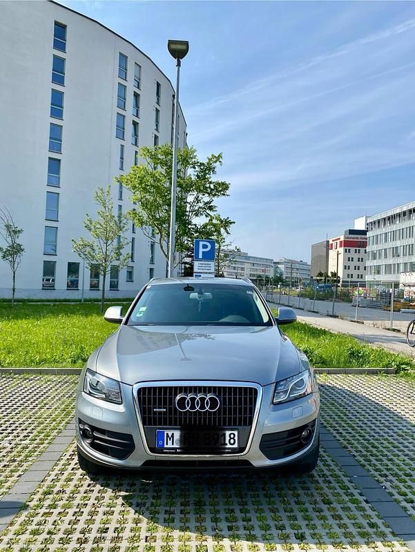Grau Gebraucht 2009 Audi Q5 SUV | 10.000 € (Superpreis) - Bild 1/4