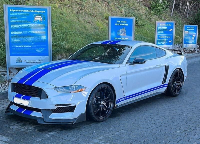 Weiß Gebraucht 2018 Ford Mustang GT Coupé | 37.500 € (Fairer Preis) - Bild 1/4