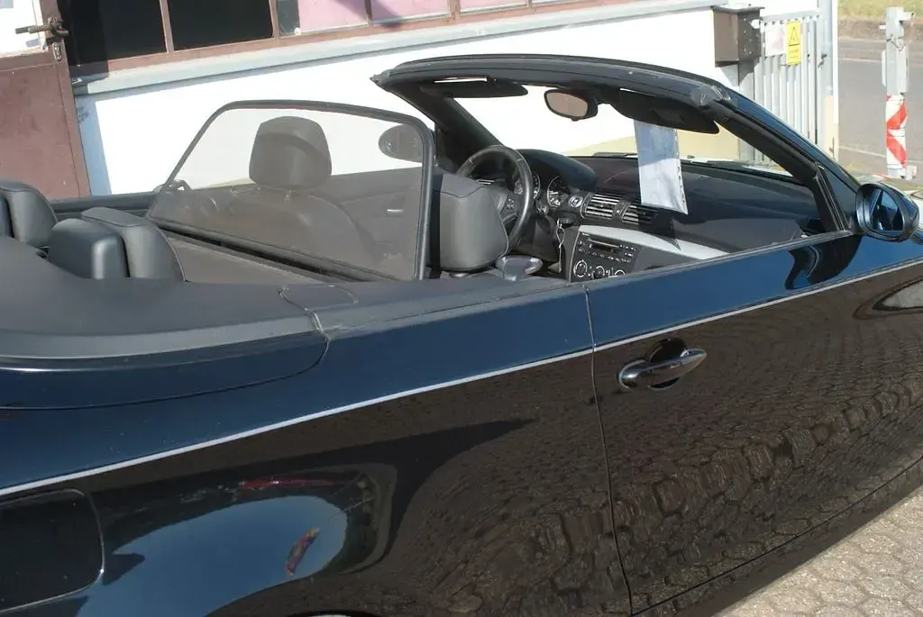 Gebraucht BMW 118 Cabriolet Advantage 143 PS (105 kW) 2008 Saphirschwarz Cabrio